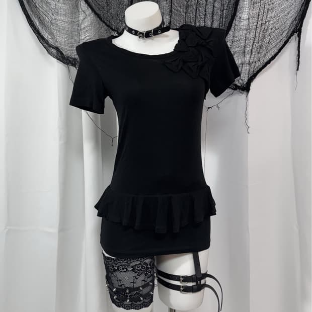 ribbon t-shirt