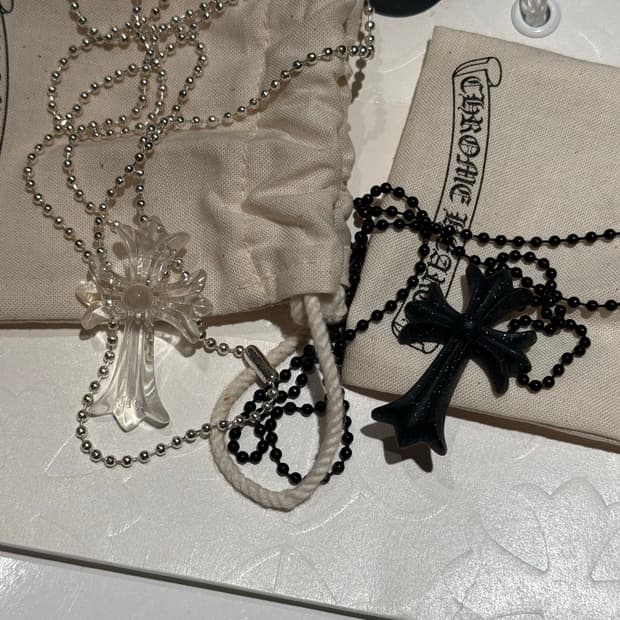 크롬하츠 실리크롬 CH 크로스 펜던트