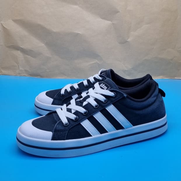 아디다스 브라바다 여성스니커즈240