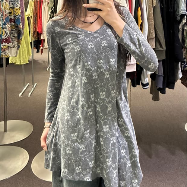 F)Moussy 빈티지 여성 해골 패턴 롱슬리브