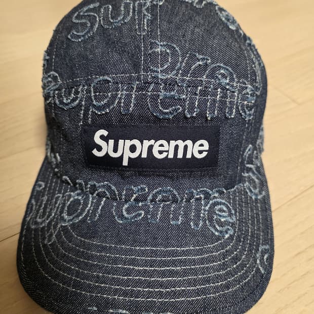 슈프림 레이저드 데님 캠프캡 네이비
