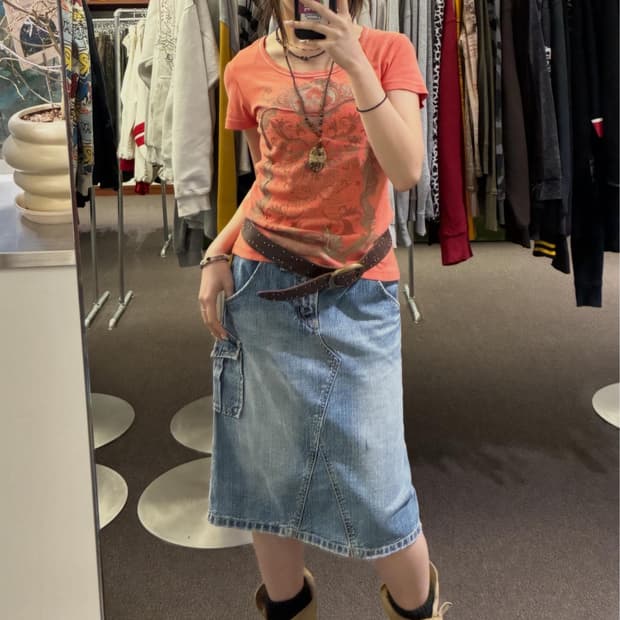 Mystic Y2K Vibe ⛺️🧡