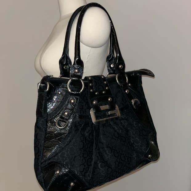 🎉BLACK FRIDAY🎉 Guess black Y2k bag