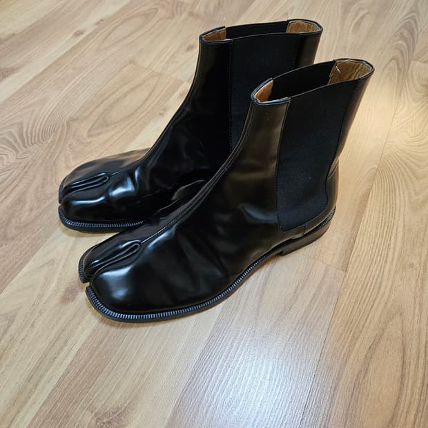마르지엘라 타비 첼시 부츠 블랙