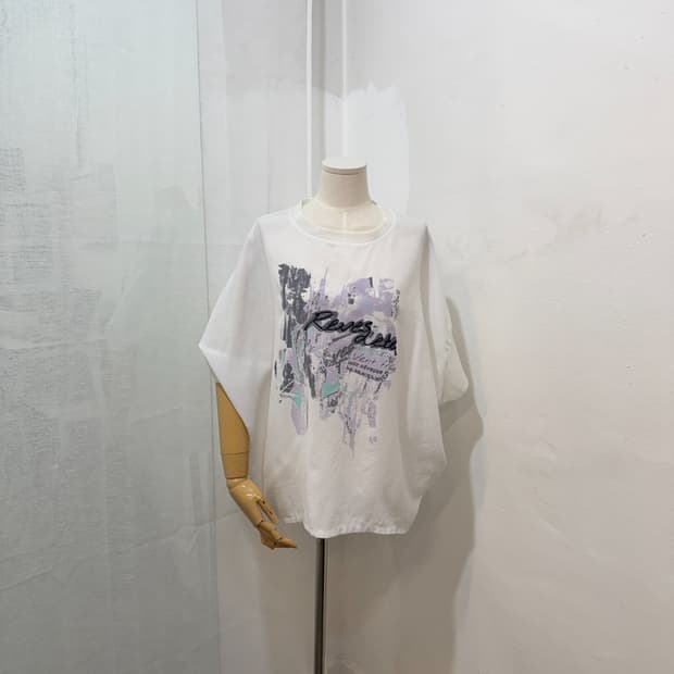 melbon 프린팅 오버핏 화이트반팔블라우스 반팔셔츠 5047