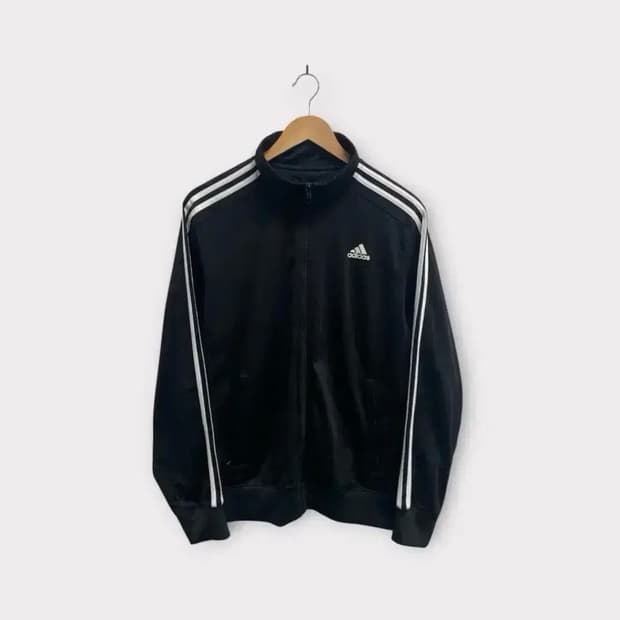 아디다스 에센셜 3S 트랙탑 110