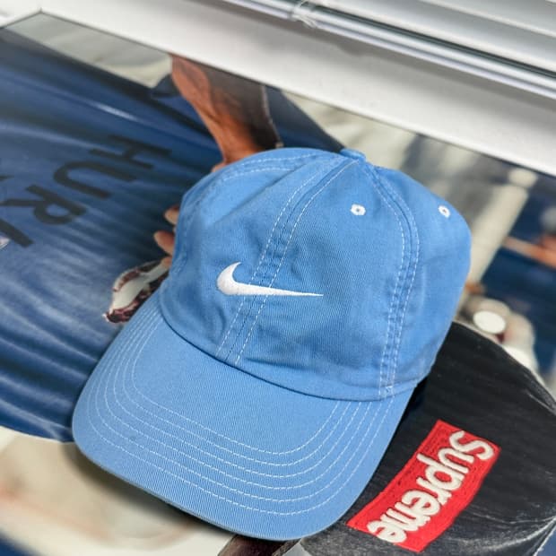 nike swoosh vintage cap blue (os)