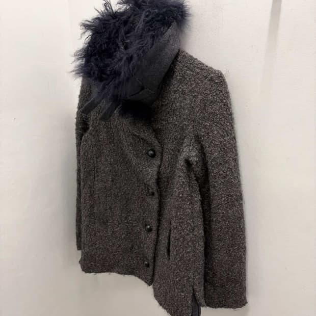 Mine 카라 리얼퍼 버튼 숏코트 