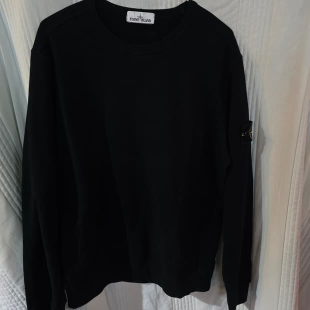 스톤아일랜드 맨투맨 