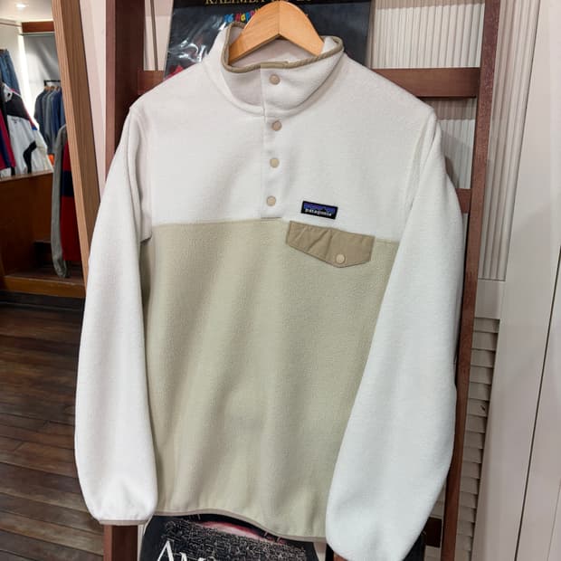 J28 파타고니아 신칠라 스냅티 플리스 M