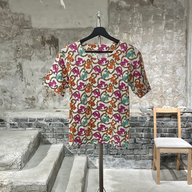 살바토레 페라가모 믹스 체인 패턴 U넥 코튼하프티