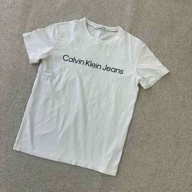 S 캘빈클라인진 레귤러핏 반팔 티 0417D