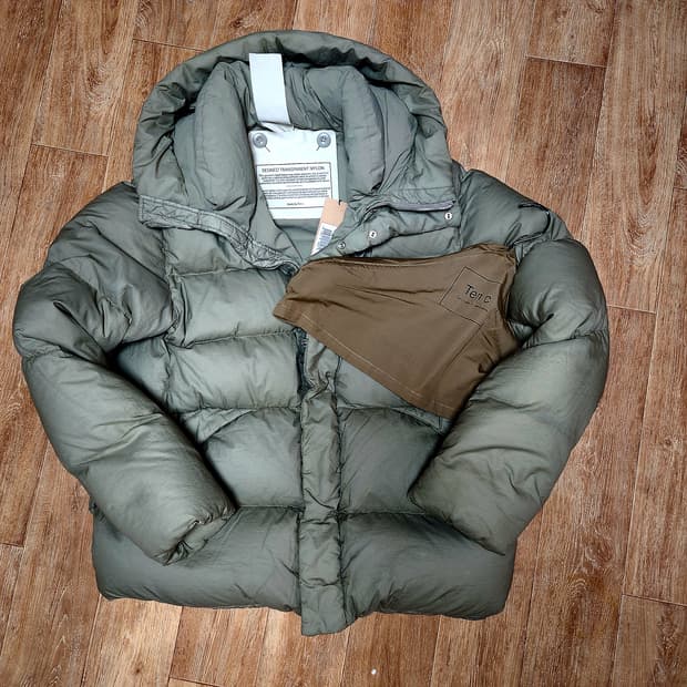 텐씨 알파인 다운 패딩 새상품 50사이즈