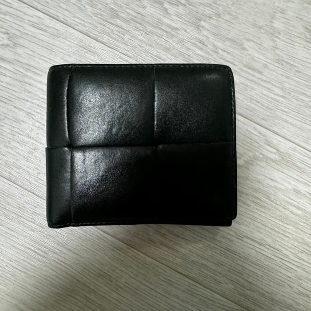 보테가 베네타 정품 반지갑 팝니다