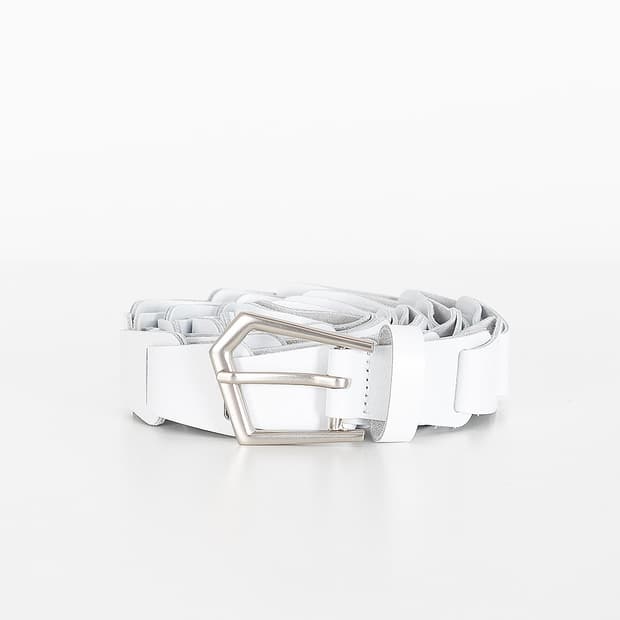 Aieul P Link Belt_White