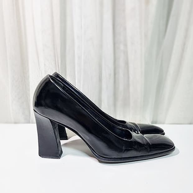 프라다 펌프스 235