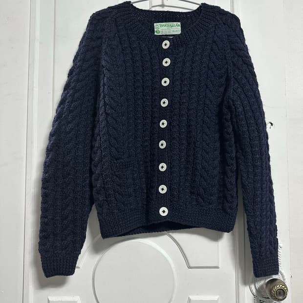 얼바닉30 인버알란 골퍼 가디건