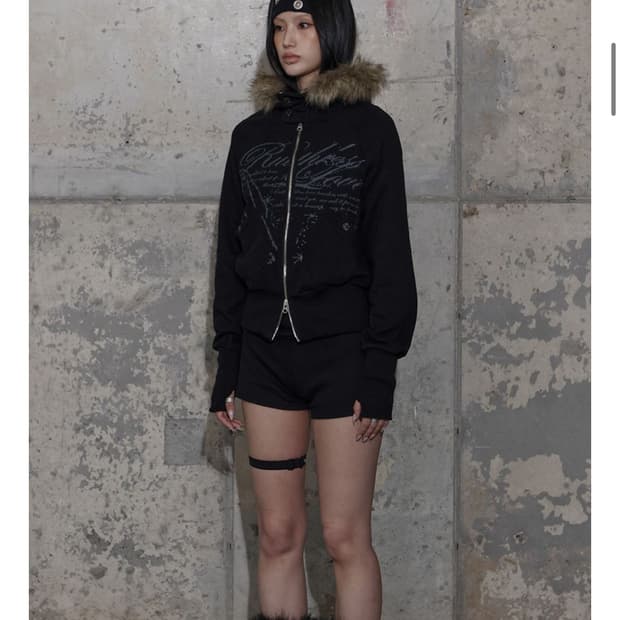 팬시클럽 퍼 후드집업 블랙