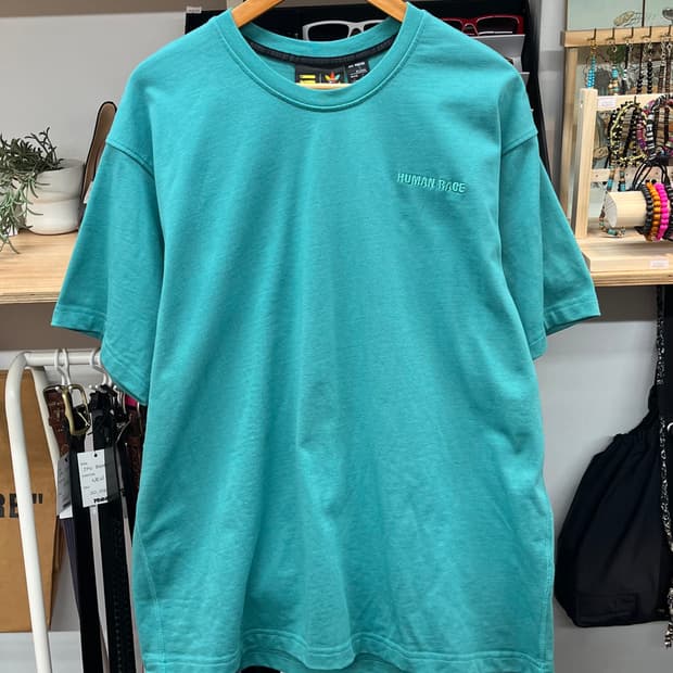 [105] 아디다스 휴먼레이스 반팔티 L