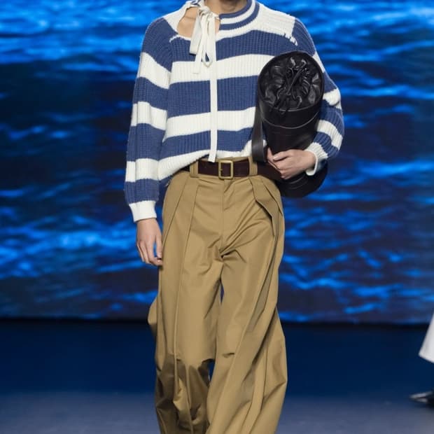 SSDaley 흑백 스트라이프 절개 니트