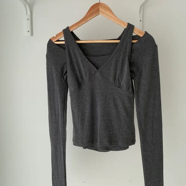 (새상품) 레이어드 티셔츠 차콜