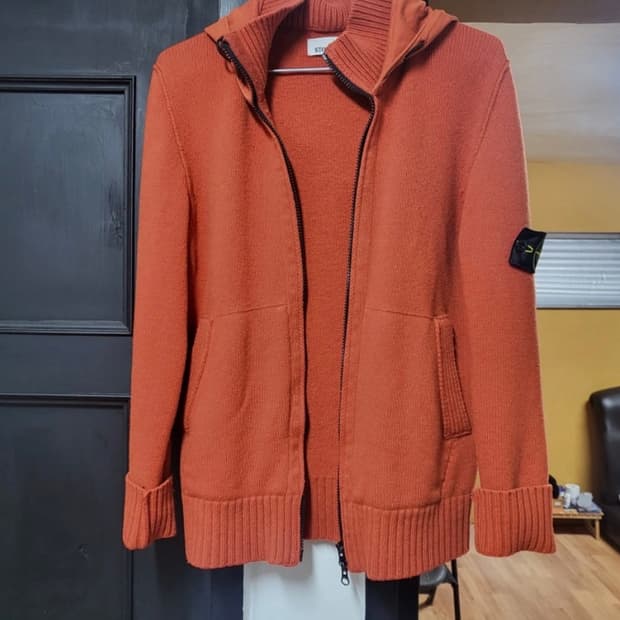 스톤아일랜드 후드집업 m