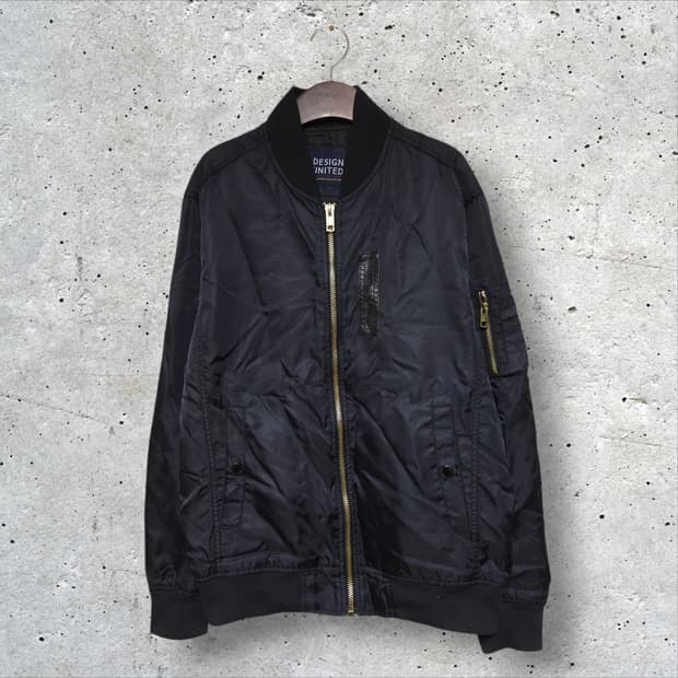 디자인유나이티드 MA-1 봄버 자켓 (100/L)
