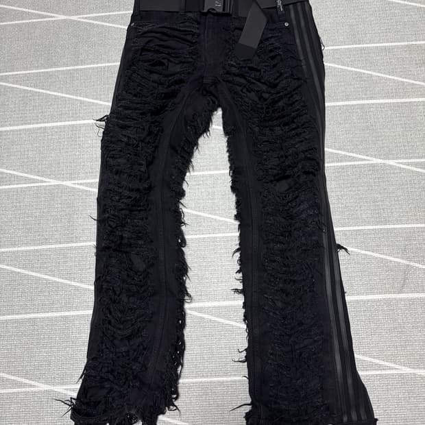 99% is 바조우 / 벨크로 사이드 립피드 왁시드 디스트로이드 데님팬츠