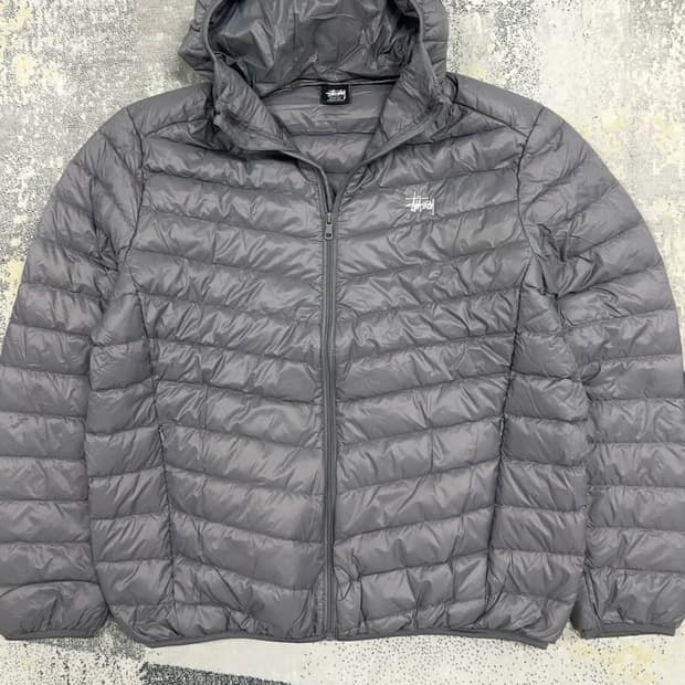 스투시 경량패딩