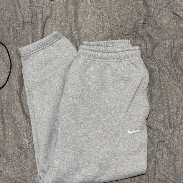 나이키 솔로 스우시 팬츠 