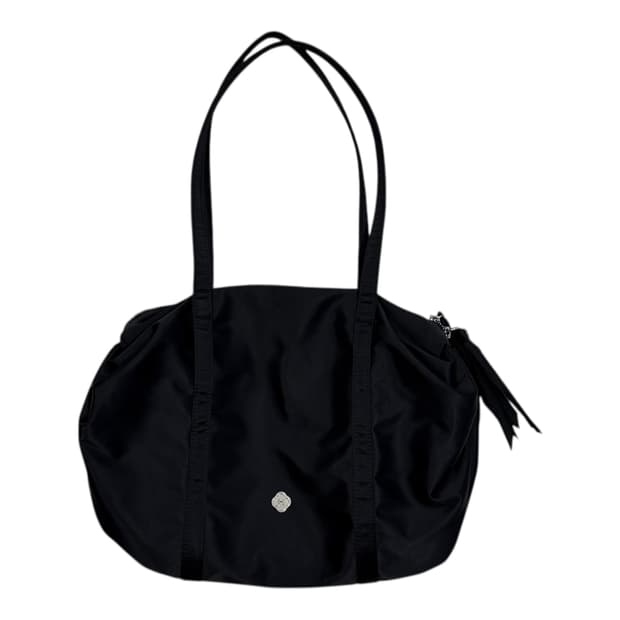 히어리 우먼 오로라 셔링 더플백 블랙 가방