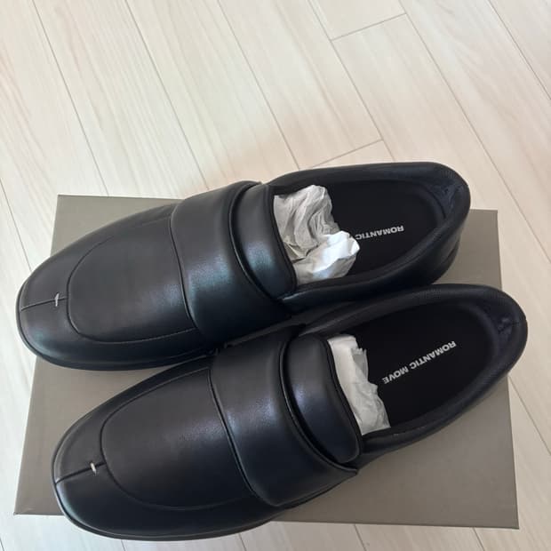 로맨틱무브 패디드 로퍼 270