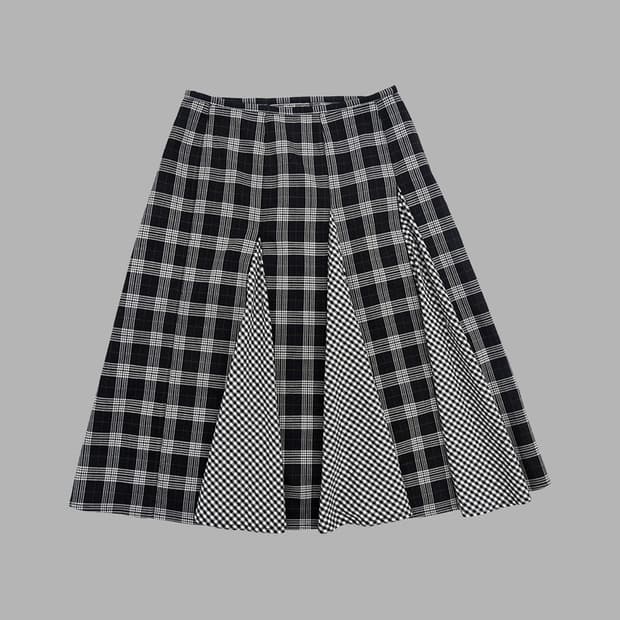 더뮤지엄비지터 체크믹스스커트