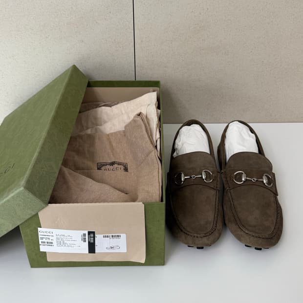 새제품/정품 풀박 구찌 스웨이드 홀스빗 로퍼 카키 8.5