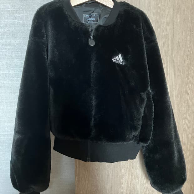 아디다스 키즈 퍼 자켓 140