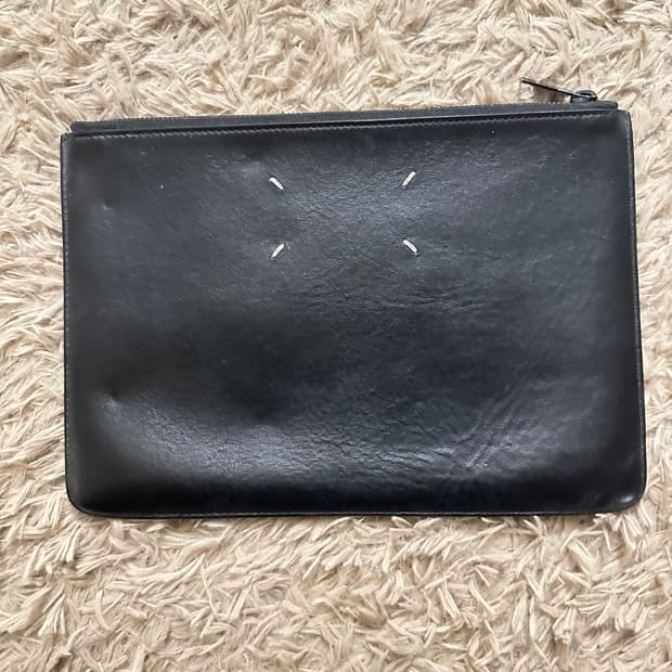 마르지엘라 클러치