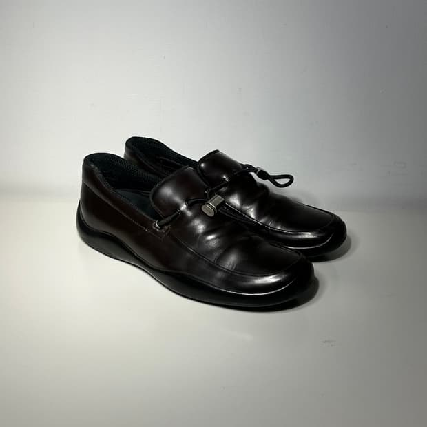 브라운 스트링 로퍼