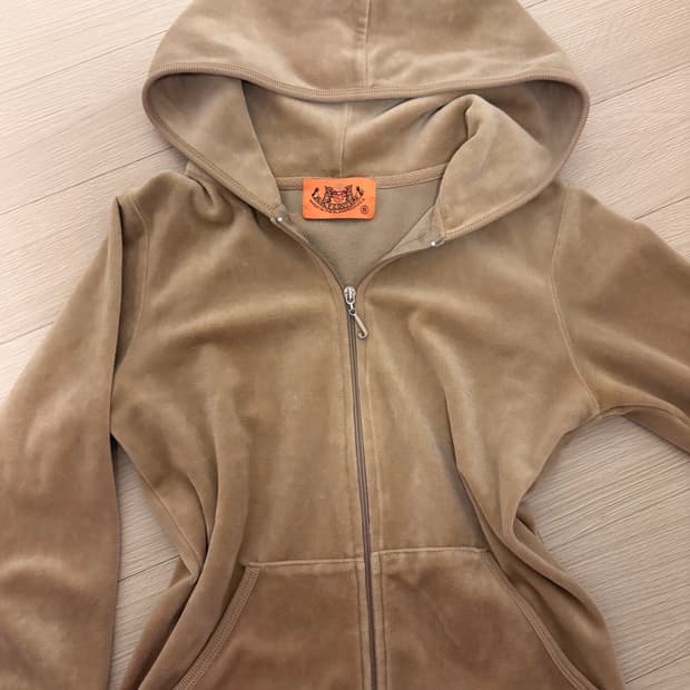 쥬시꾸뀌르 라떼 브라운 벨벳 후드집업 갸루 라떼갸루 y2k