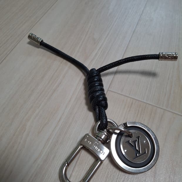 (정품) 루이비통 레더 로프 키홀더 키링 다미에 m67224