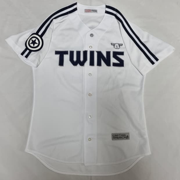 엘지 트윈스 마블 차우찬 유니폼 팝니다