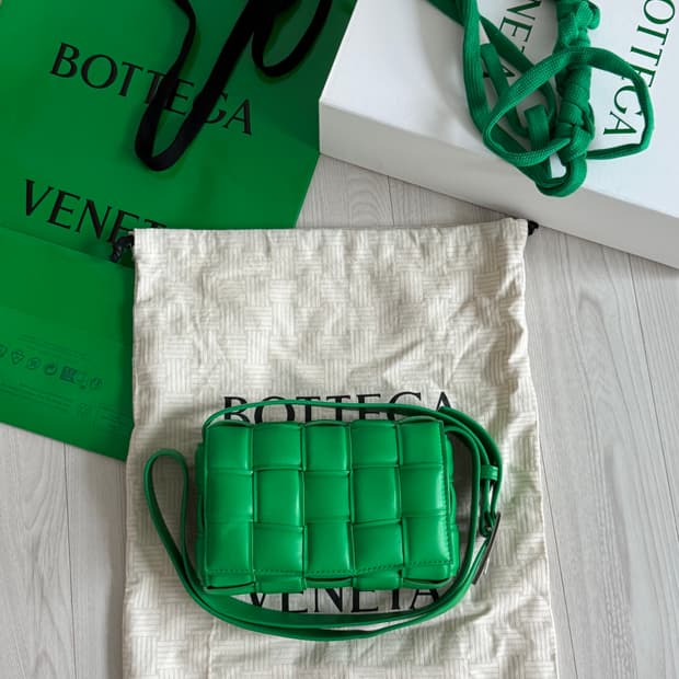 보테가베네타 패딩 카세트 풀박