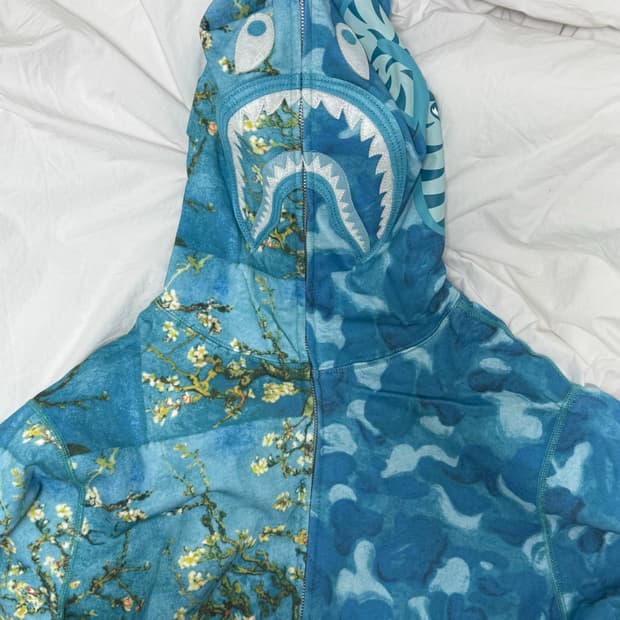 베이프 반고흐 뮤지엄 후드집업 