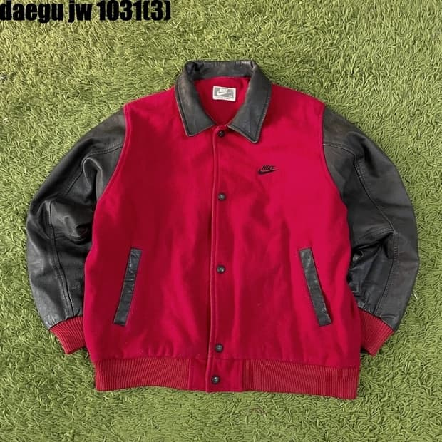 나이키 가죽자켓 삼나스포츠