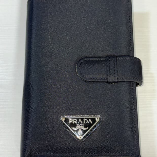 무료배송)프라다 A7 사이즈 다이어리 블랙 (박스포함)