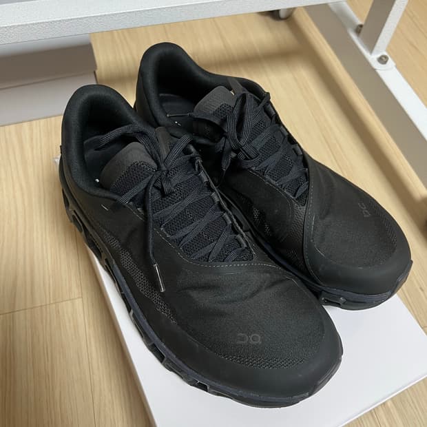 온러닝 파프 클라우드몬스터2 블랙 마그넷 280