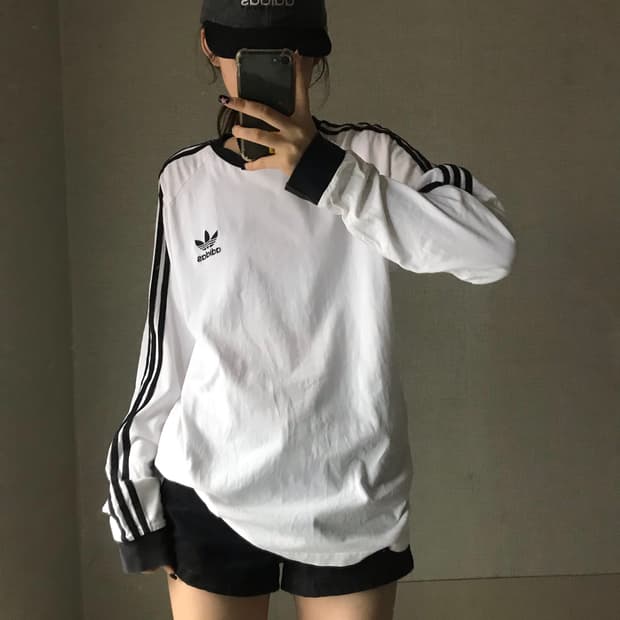 아디다스 흰검 삼선 롱슬리브