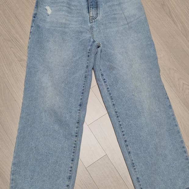 아크네 데님팬츠