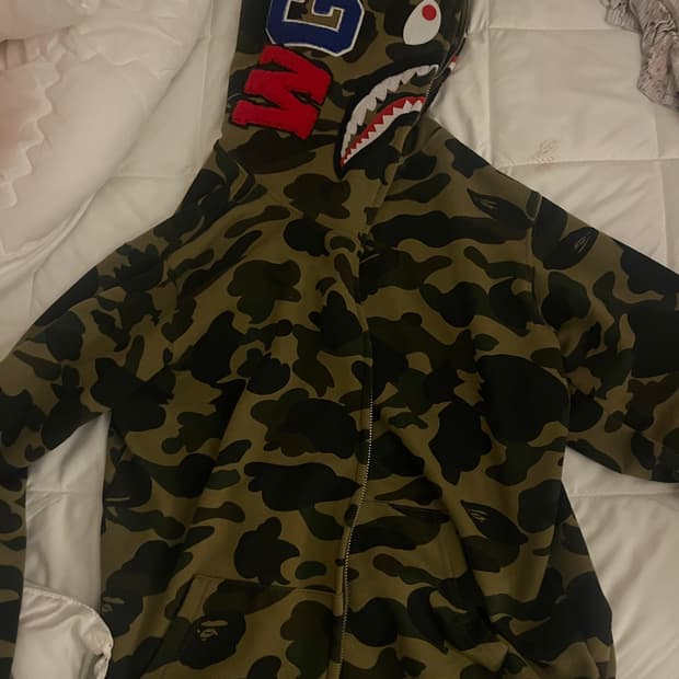 베이프 후드집업 