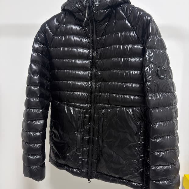 [50size(L~XL)] CP컴퍼니 디디쉘 DD쉘 렌즈 경량패딩 블랙