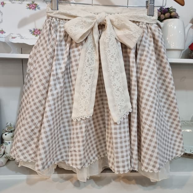 axes femme 베이지 체크 레이스 리본 스커트